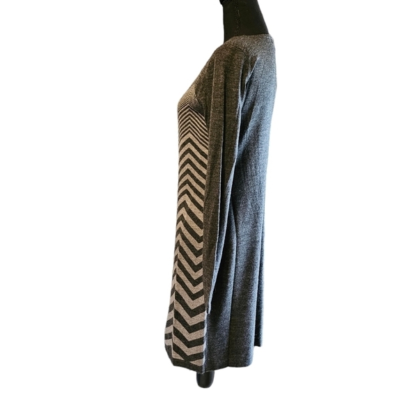 London Times Chevron Knit Sweater Dress 100% Acrylic Grey Size M - Picture 4 of 7